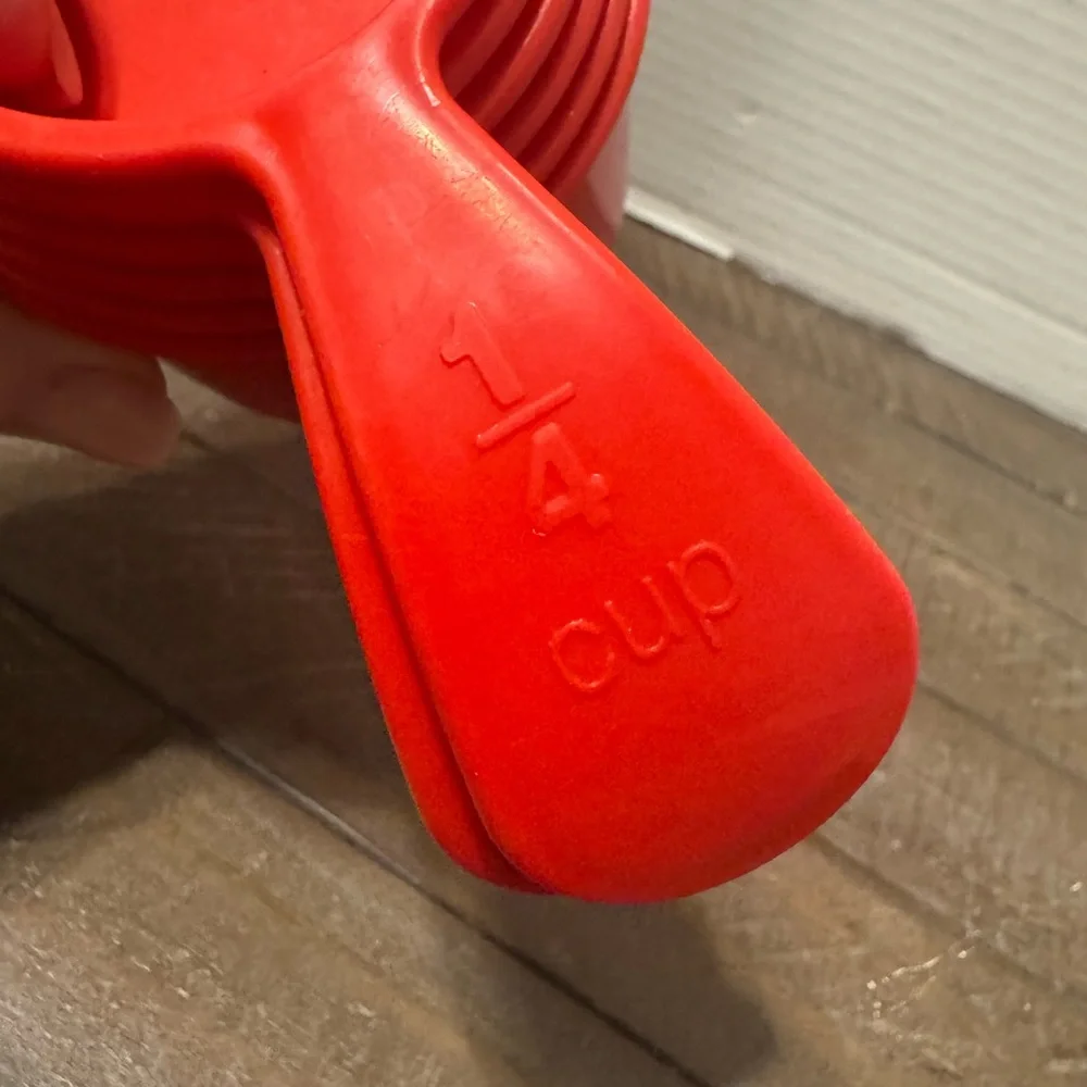 Tupperware Measuring Cup Set